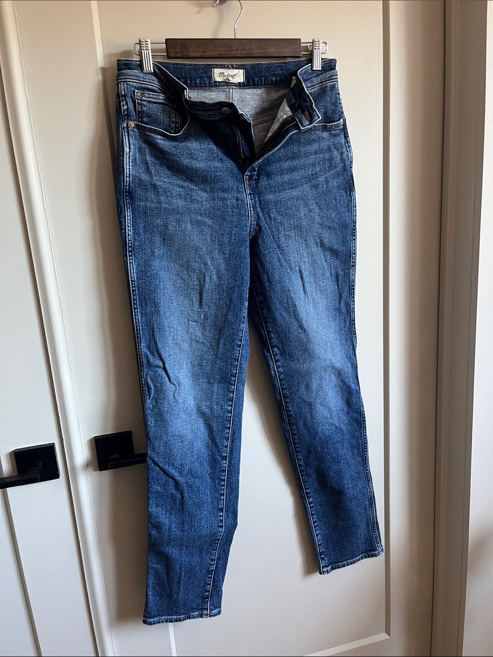 Blue Women's Slim Straight Jeans - Unbranded